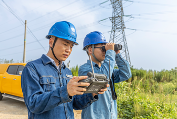 巡检勘察作业场景